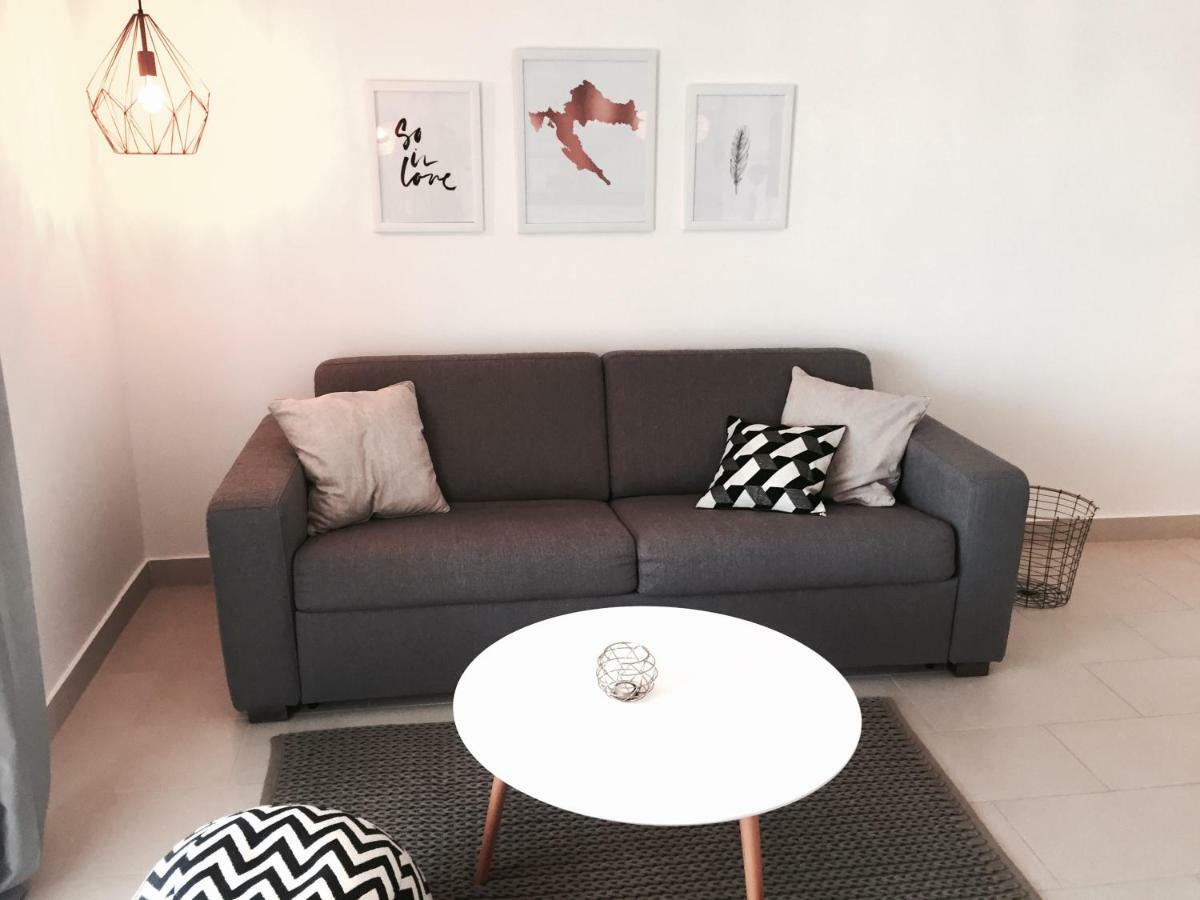 Apartmani Zivaljic トロギール エクステリア 写真